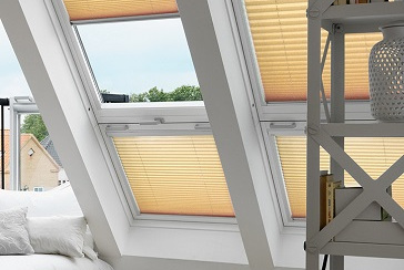 Шторы плиссе со шнуром на потолочные окна (до 90°)